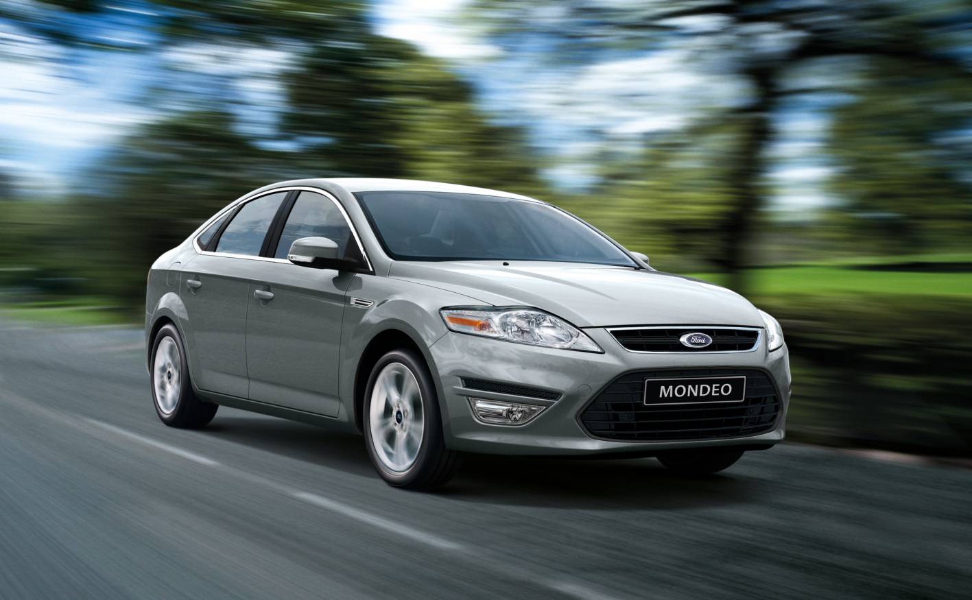 Форд мондео отзывы. 2010-2015 Форд Мондео 4. Ford Mondeo от 2010. Форд Мондео экобуст 2010. Форд Мондео 2010-2014 молочный.