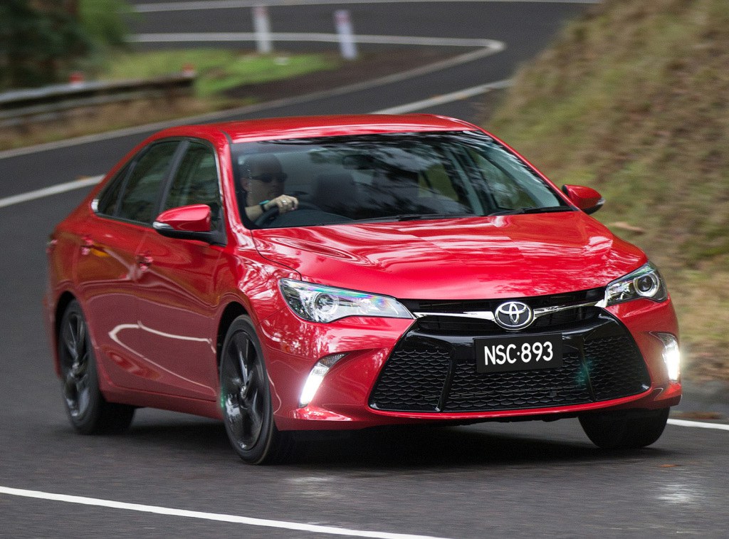 Review - 2016 Toyota Camry Atara SX - Full Review & Road Test