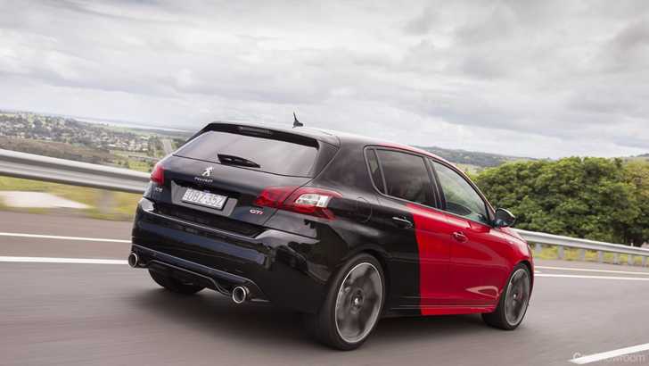 2017 Peugeot 308 GTi 270
