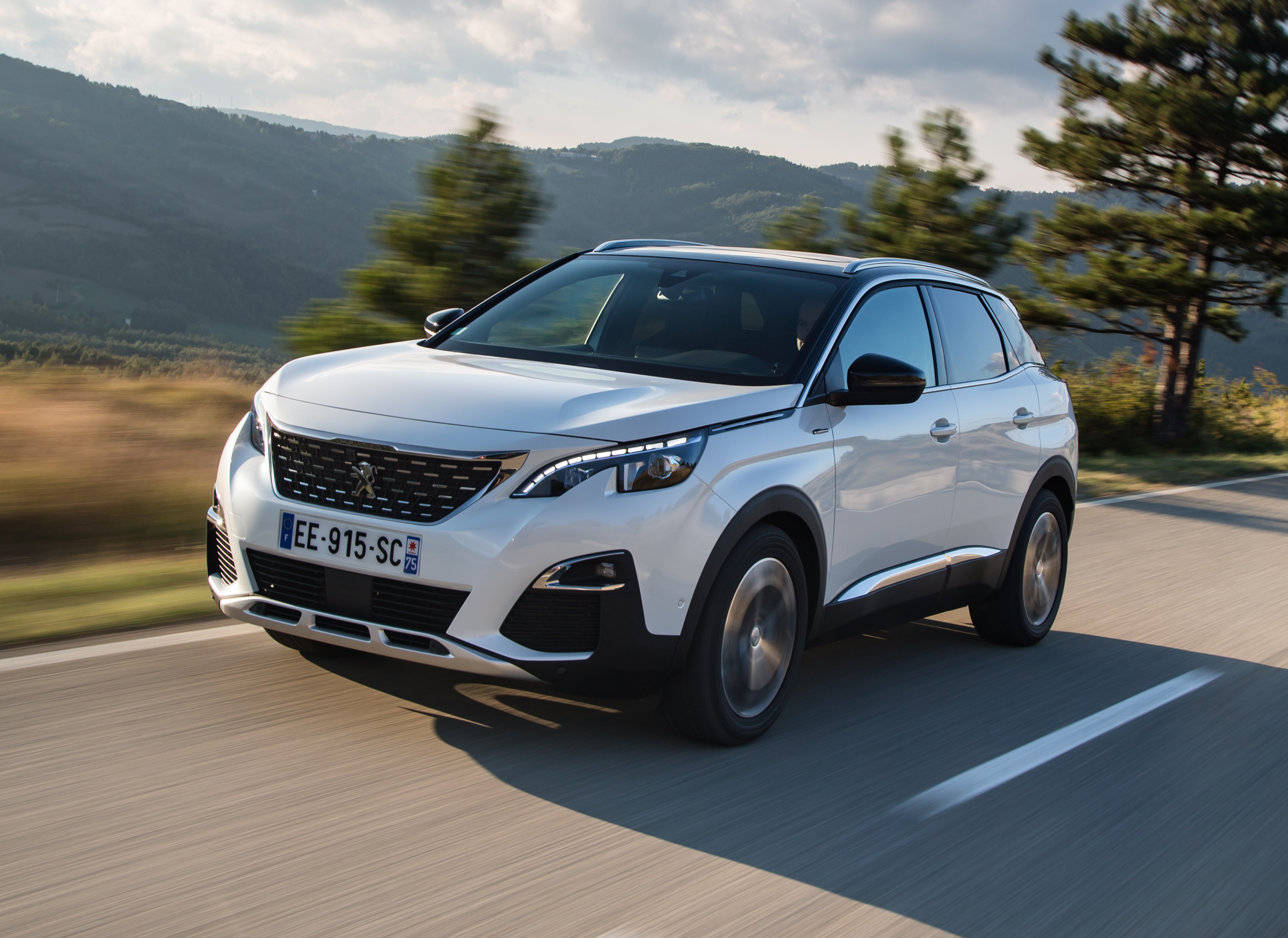 Пежо 2018. Peugeot 3008. Пежо 3008 2017. Новый Пежо 3008. Peugeot 3008 2017.