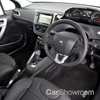 2017 Peugeot 208 - Review