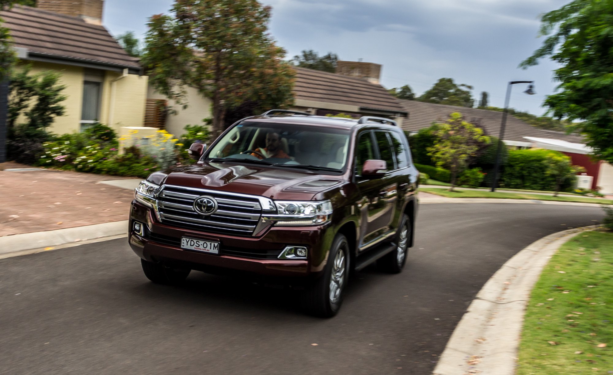 2017 toyota landcruiser sahara