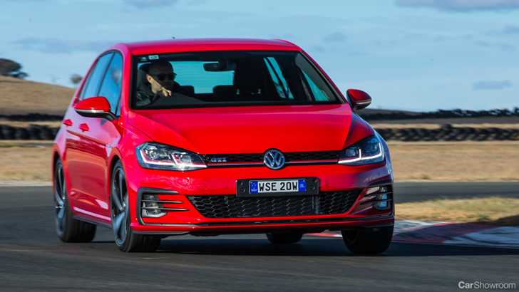 2017 Volkswagen Golf GTi (5-Door)