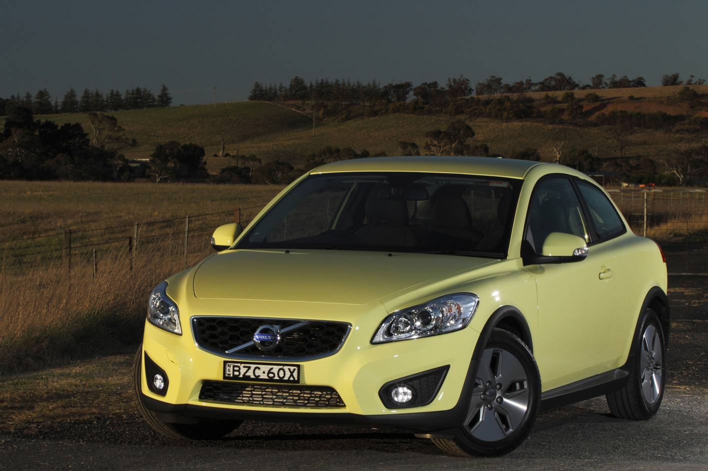 Volvo c30 спойлер