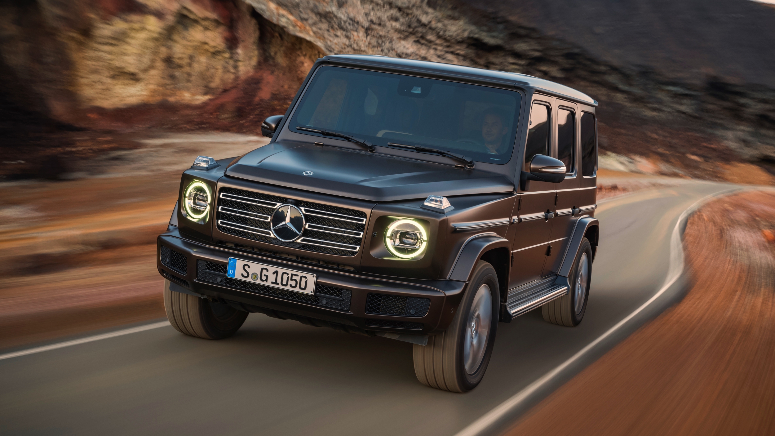 News 19 Mercedes Benz G Class Debuts All New At Last