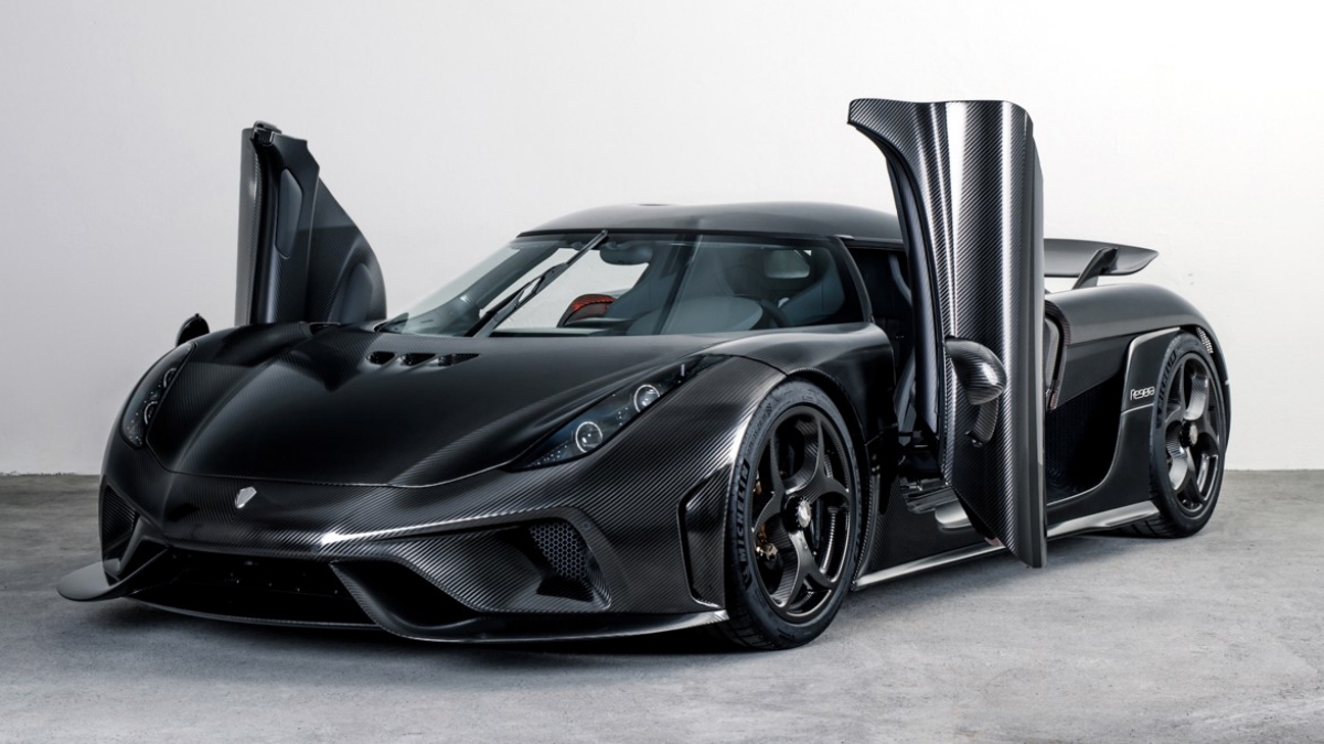 News Koenigseggs Naked Carbon Regera KNC Visual Masterpiece