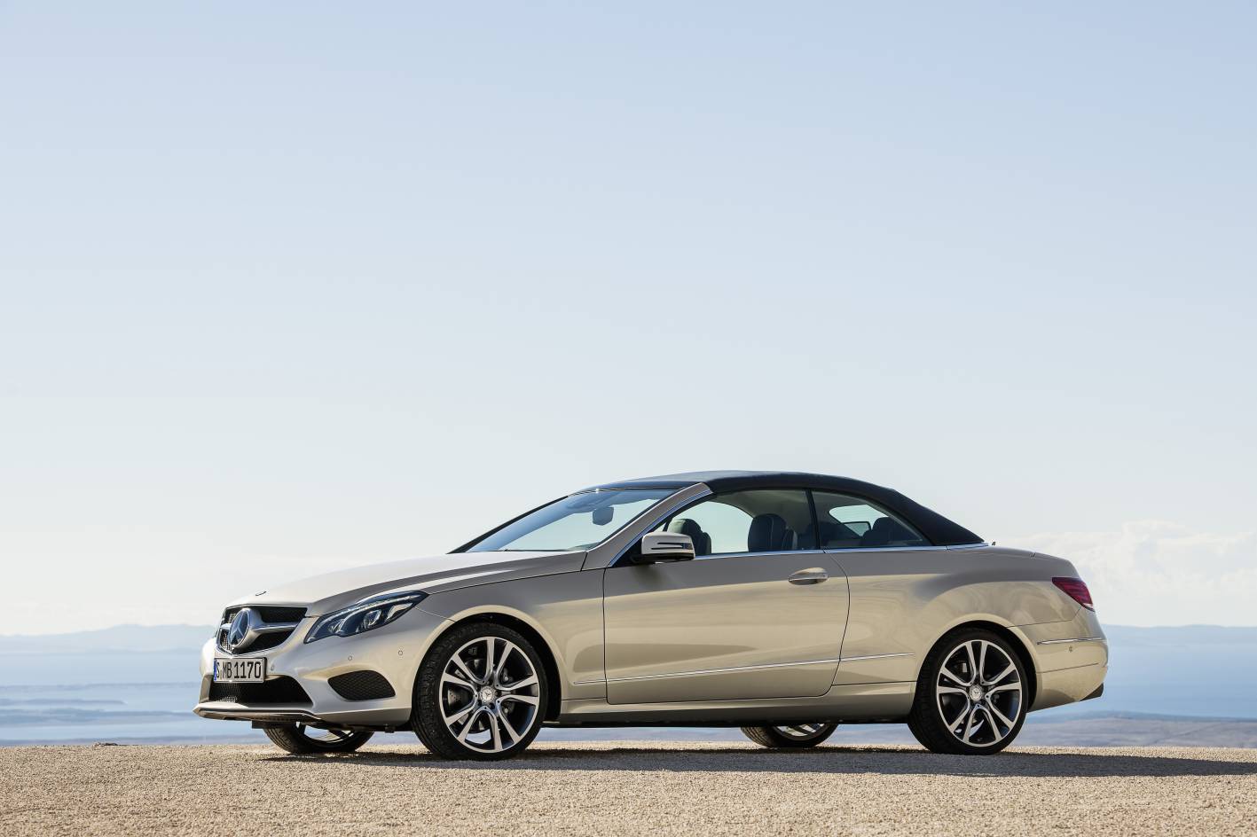 News - Mercedes-Benz Unveils Updated E-Class Cabriolet And Coupe